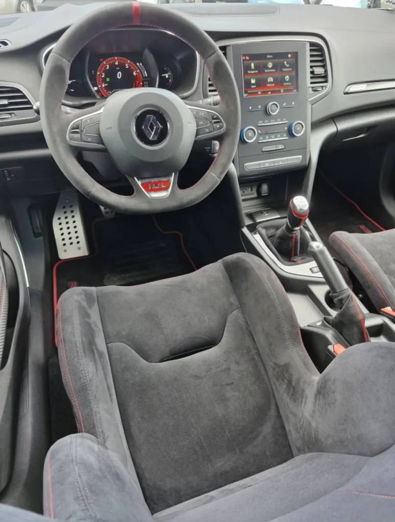 Renault Mégane IV RS Trophy-R 1.8T 300 BVM 1ère Main 300 km à Plaisance du Touch près de Toulouse