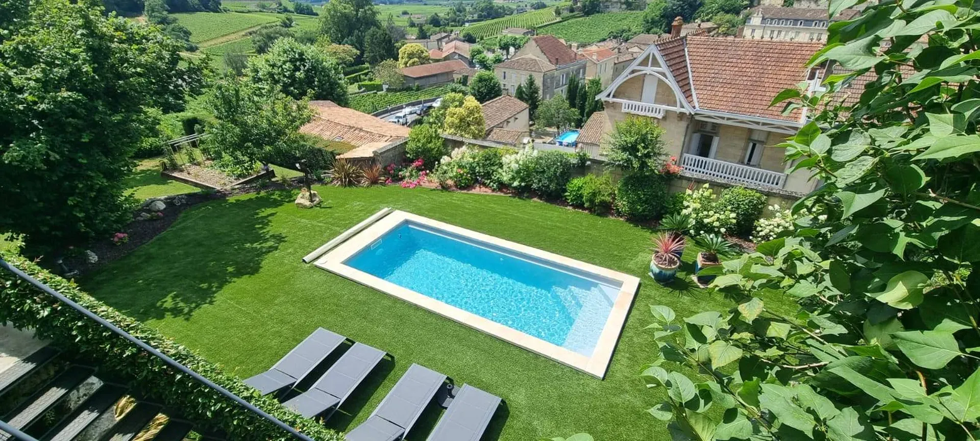 devis piscine béton de 15m2 avec plage et contour à cestas en gironde