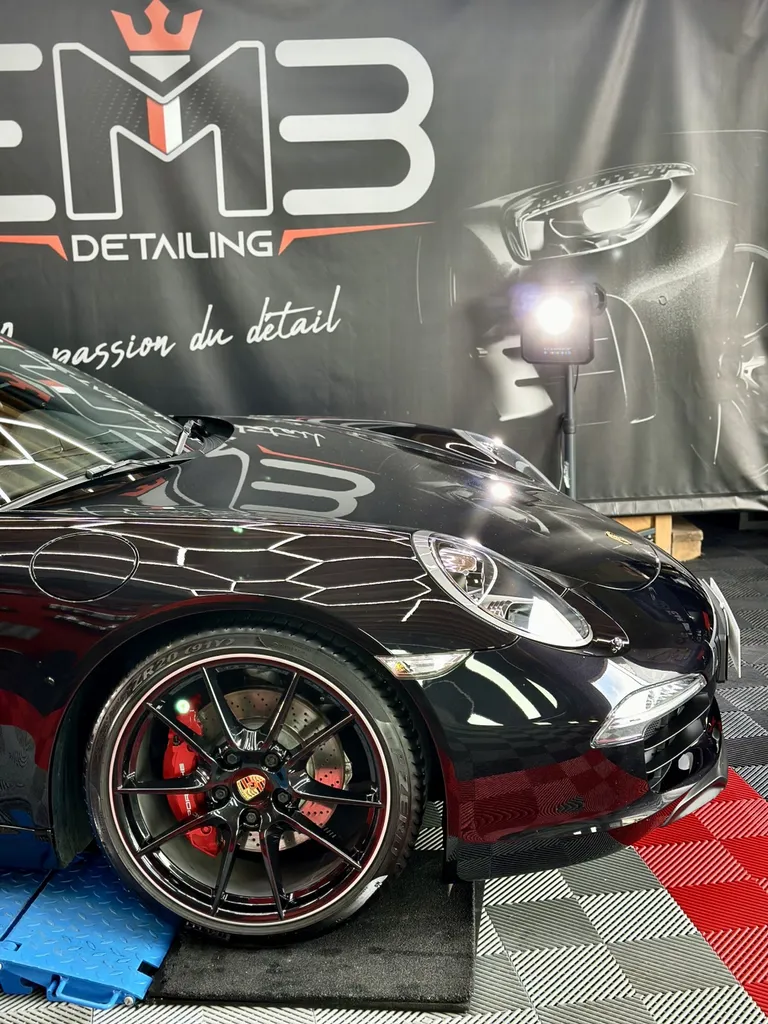 protection contre les rayures impacts film de protection PPF Lyon traitement céramique carosserie Porsche 911