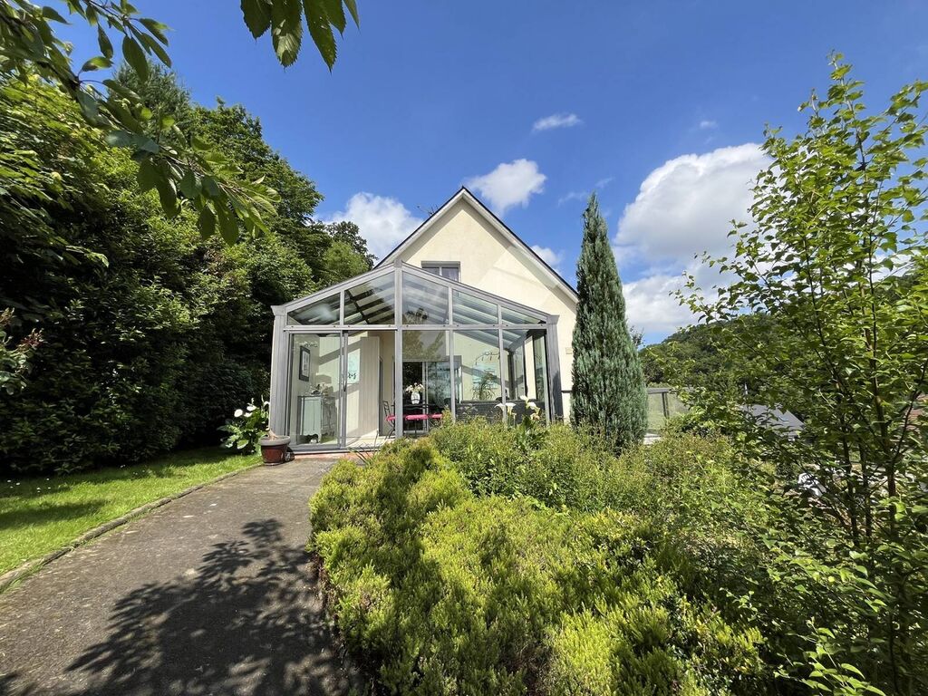 Superbe maison d'Architecte de 2008, à vendre, dans un secteur résidentiel de Barentin