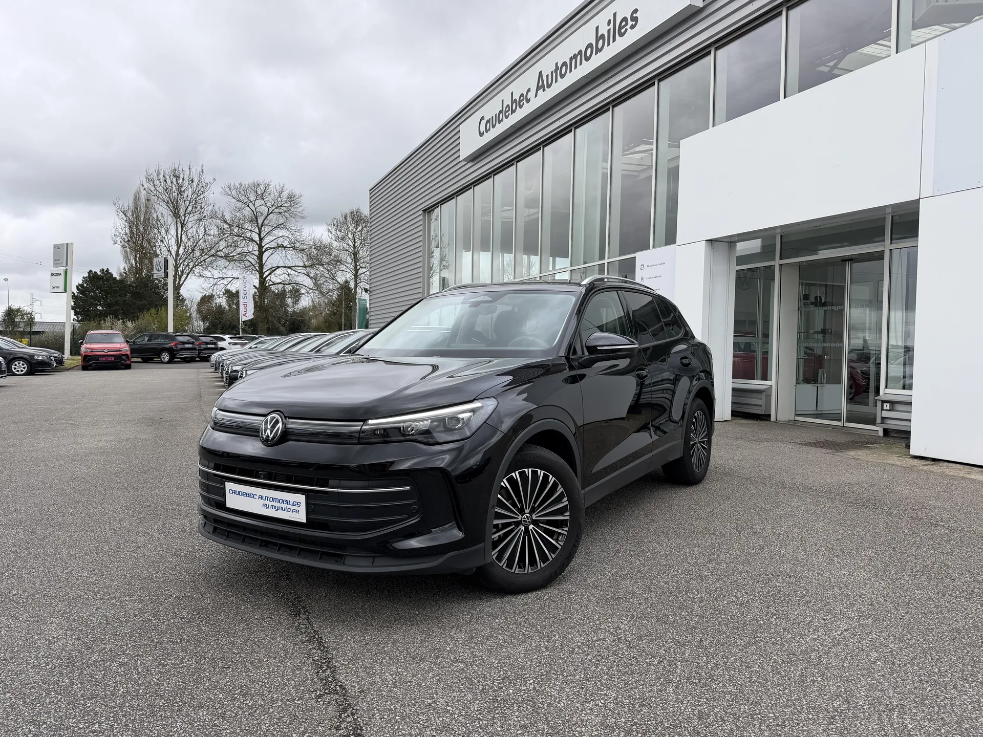Volkswagen Tiguan occasion diesel à Gravenchon : SUV boîte automatique DSG7 disponible chez Caudebec Automobiles by Myauto.fr en Normandie