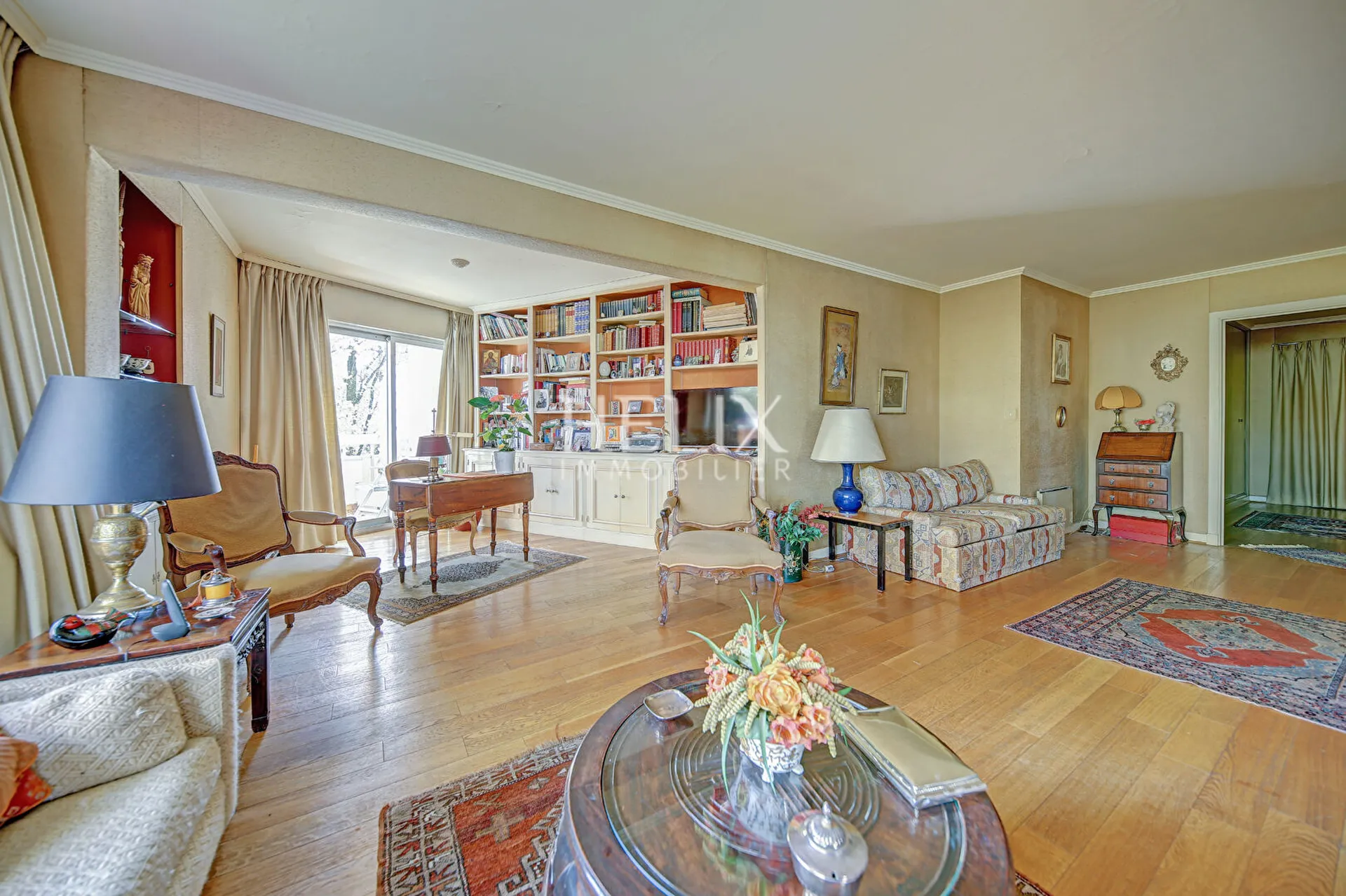 Appartement Le Vésinet 4 pièces avec un grand balcon dans une résidence de Standing