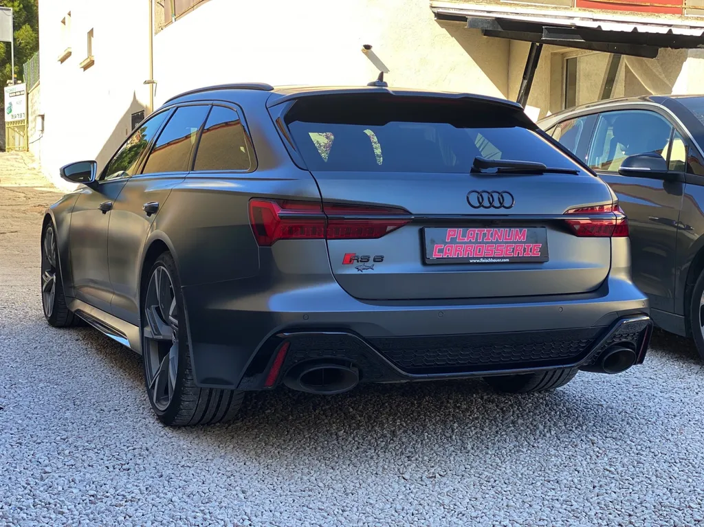 Découvrez l'Excellence de Platinum Carrosserie sur cette Audi RS6 C8 pour la réparation de la carrosserie proche d’Aubagne