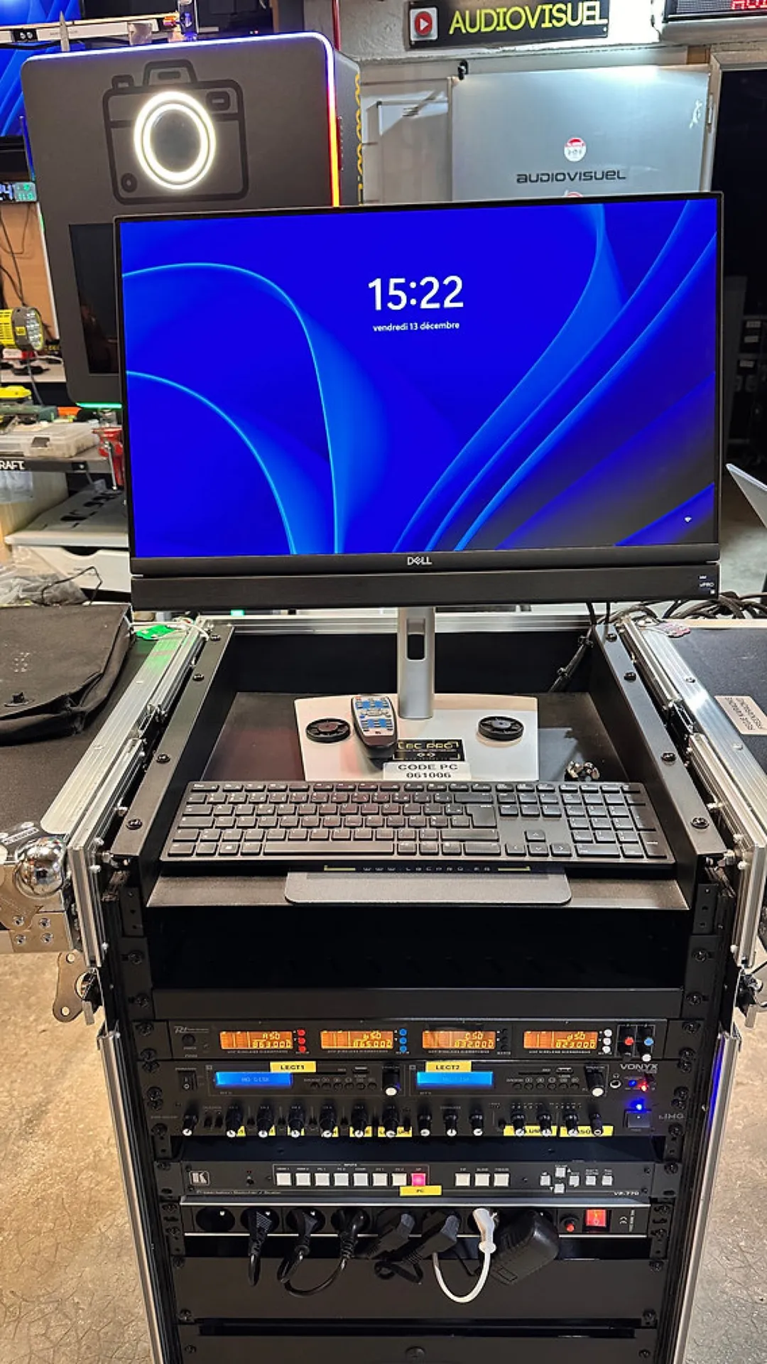 RACK REGIE AUDIO VIDEO NUMERIQUE PRO 4