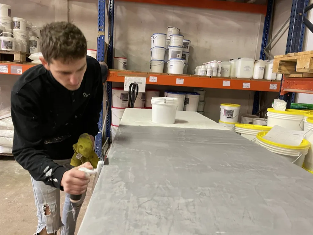 FORMATION BETON CIRE TERRE DU MONDE