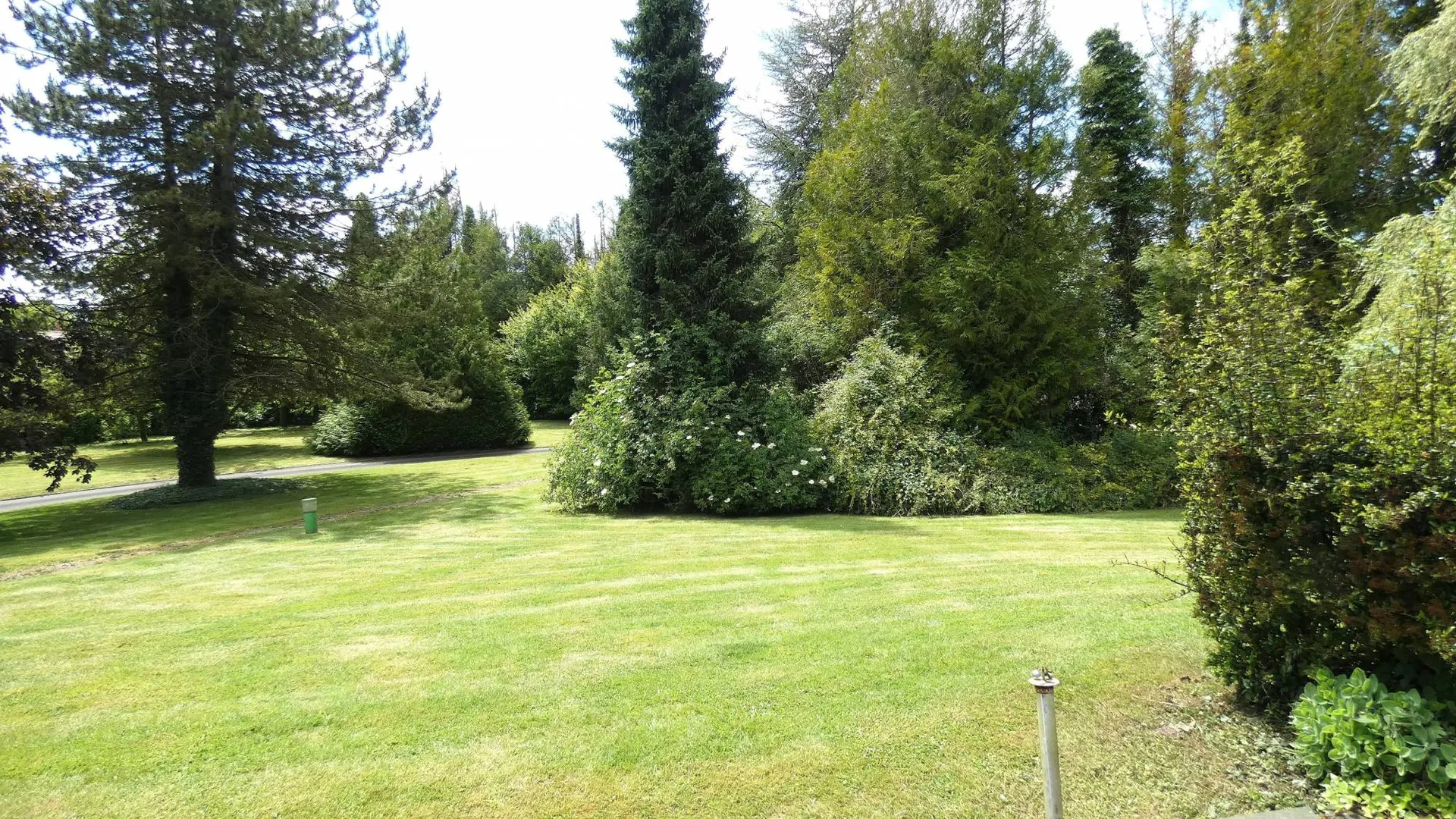 Maison d'architecte de plain pied  de 147 m² bâtie en 1978.