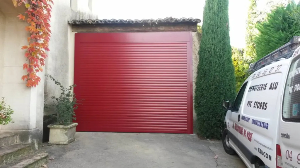 Porte de garage enroulable Vaison