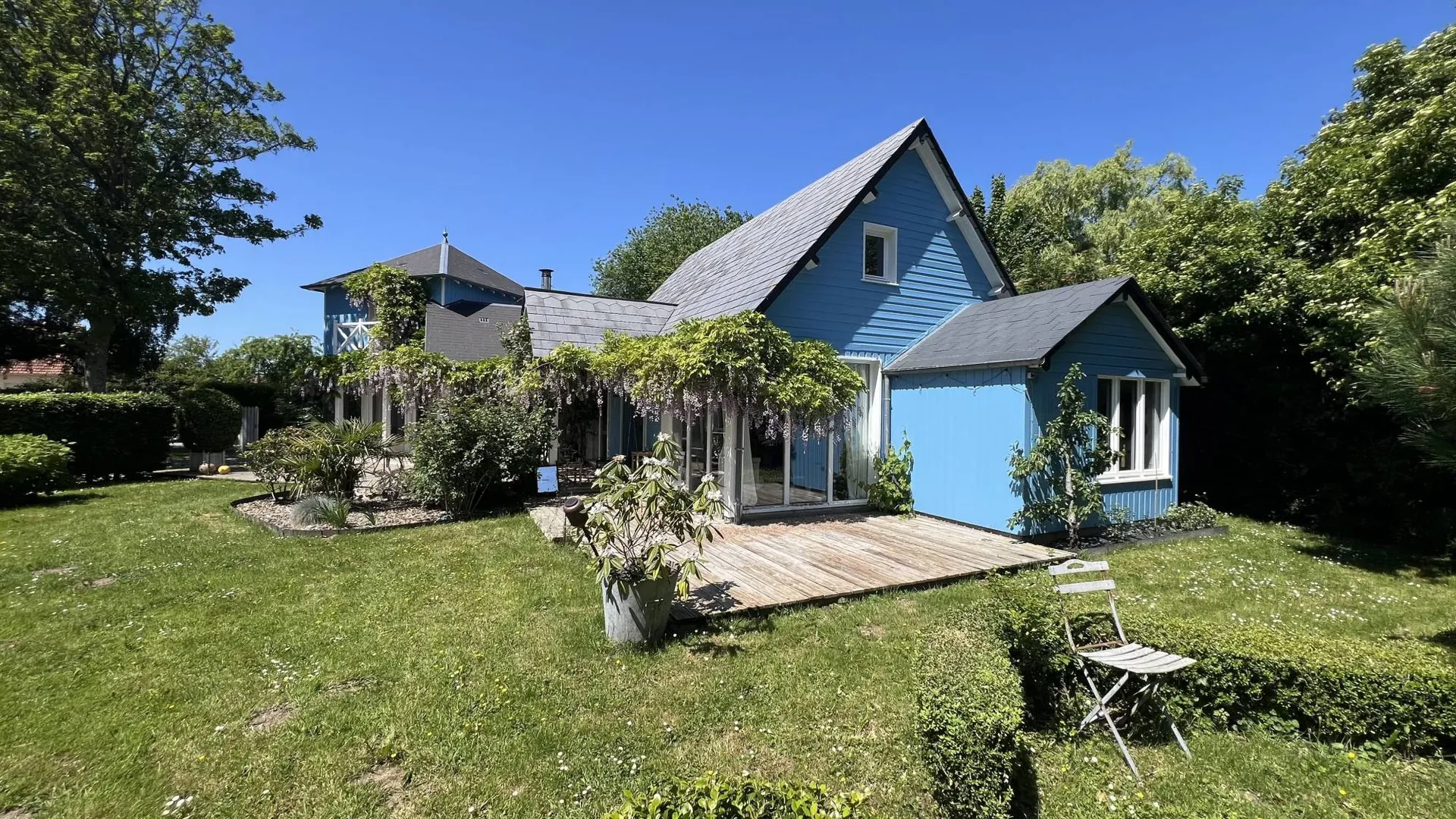 CHARMANT COTTAGE EN BOIS PETIT CAUX