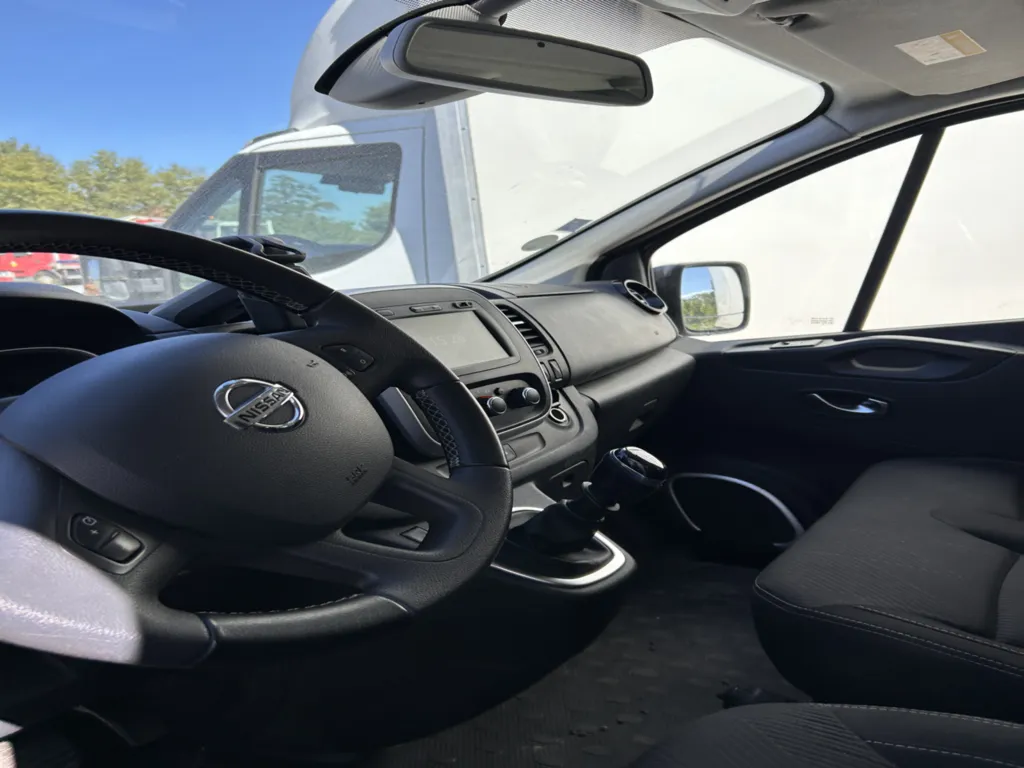 NISSAN PRIMASTAR 145 CV BV6 NEUF PLACES MINI BUS N CONNECTA GPS CLIM DOUBLE PORTE LATERALES L2H1