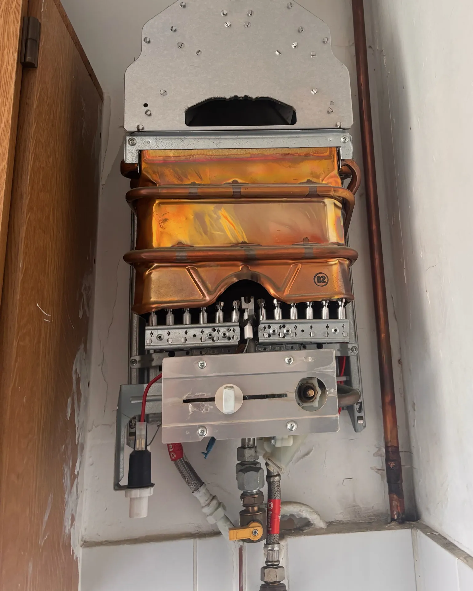 Entretien d’un chauffe-bain gaz ELM Leblanc à Bobigny