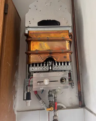 Entretien d’un chauffe-bain gaz ELM Leblanc à Bobigny