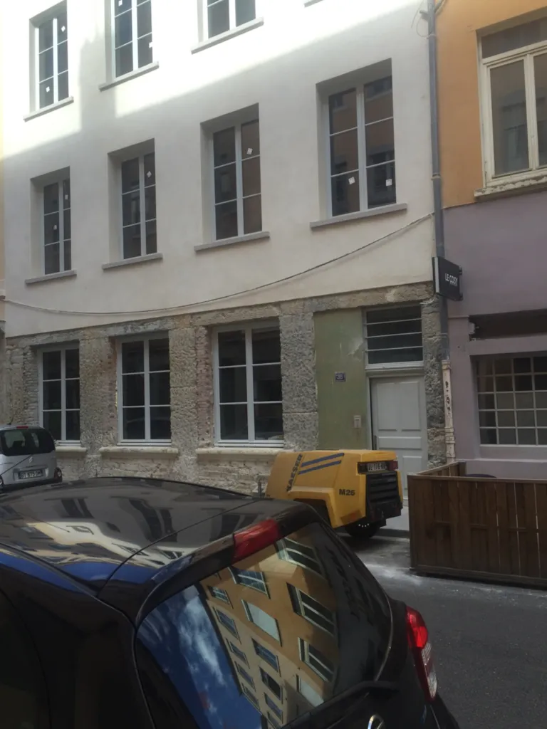 RAVALEMENT FACADE L'ENDROIT LYON 4