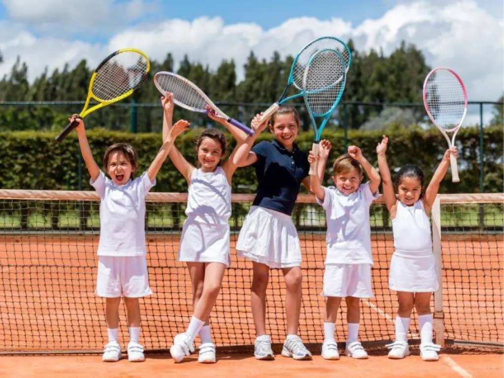 Cours de tennis pour enfants
