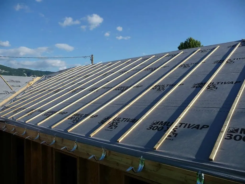 Rénovation toiture fuite lescar