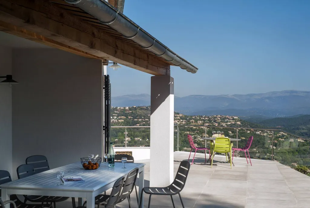 Terrasse pierre naurelle 