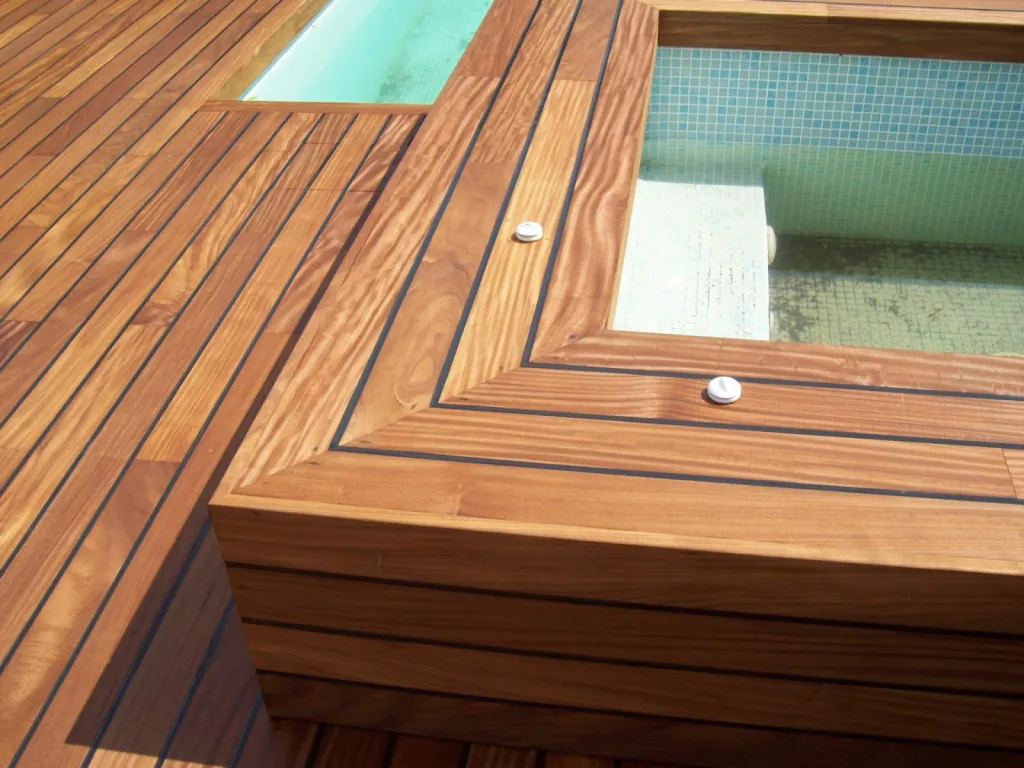 terrasse en afromosia