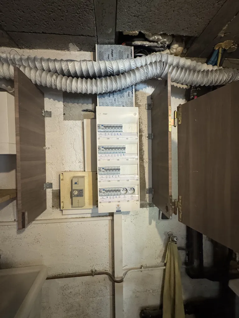 Rénovation d'un tableau électrique à Izon (33750) et mise en conformité