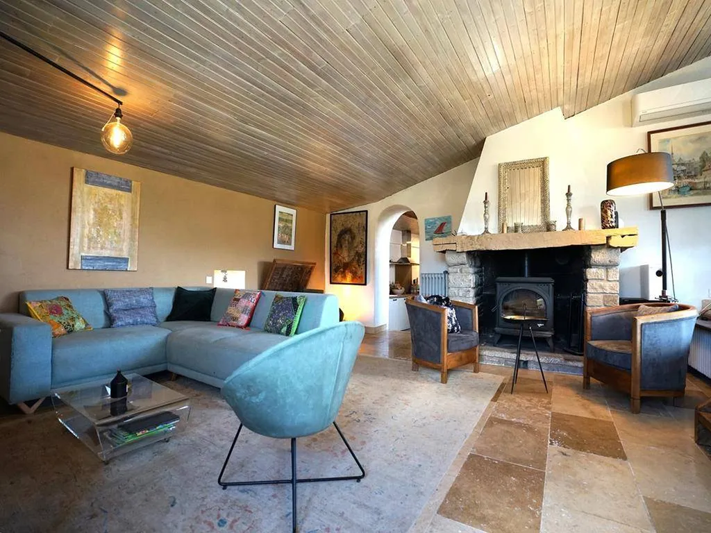 Majestueuse maison de village avec terrasse panoramique XXL   