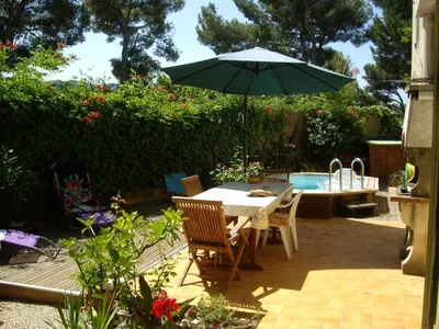 VENDU Cassis