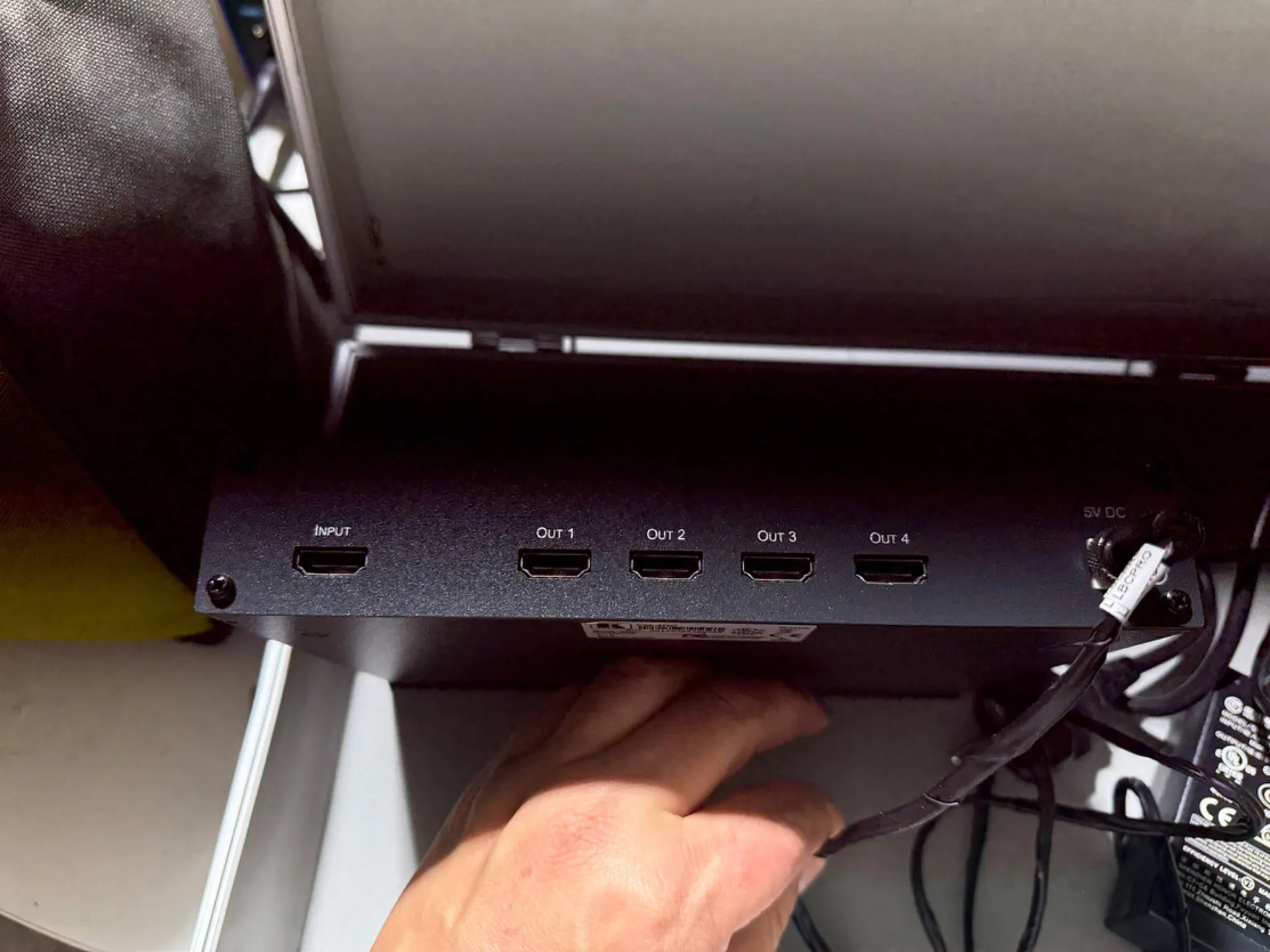 location répartiteur video hdmi à orange dans le Vaucluse