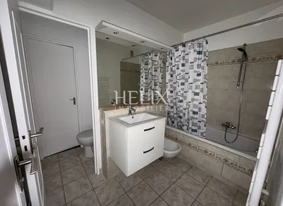 Location en exclusivité d'un appartement 4 pièces 88 m2, à proximité immédiate de la gare du RER A