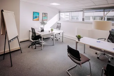 louer un bureau équipé 3 postes à toulouse saint martin du touch
