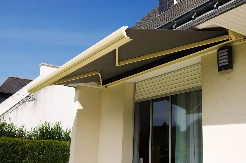 Entreprise specialisée dans la pose de store banne vers Toulouse