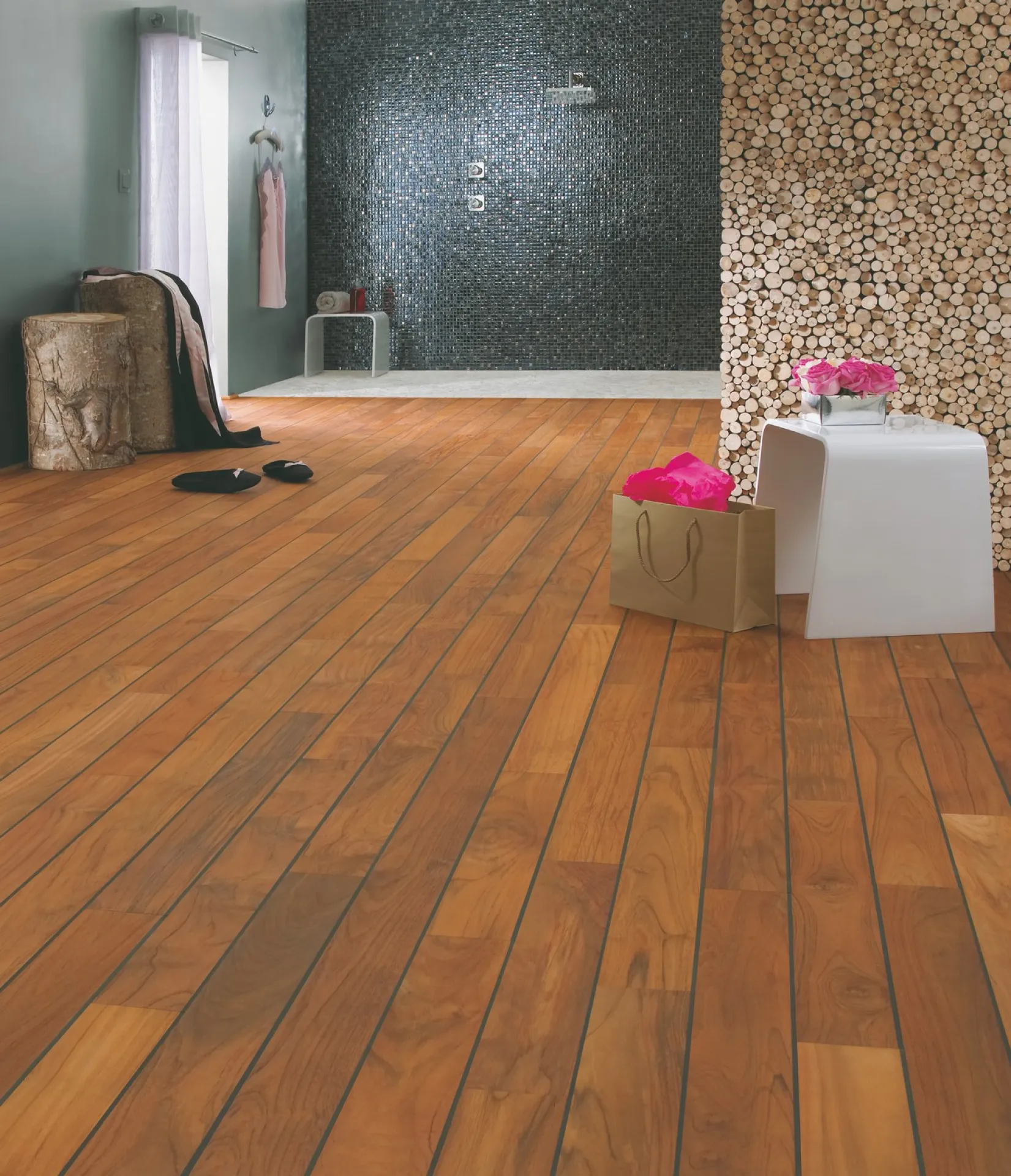 Parquet DESIGN PARQUET Gamme EXOTIQUE Teck / Pont de bateau NAVYLAM+