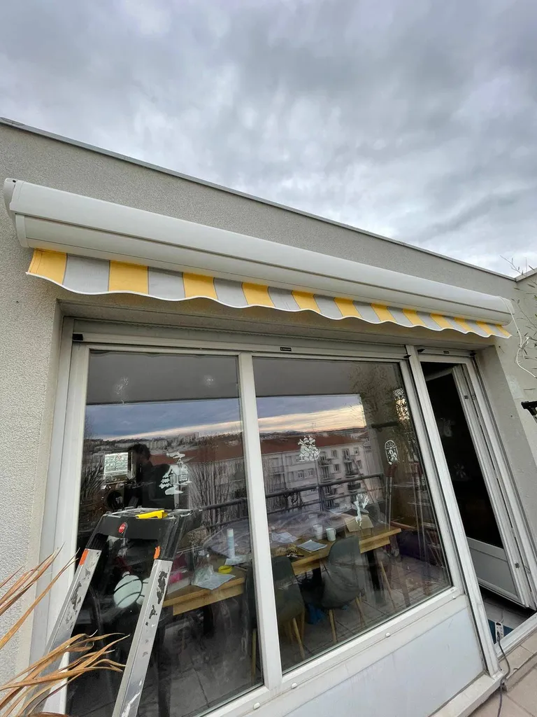 Installation de store extérieur à Villeurbanne