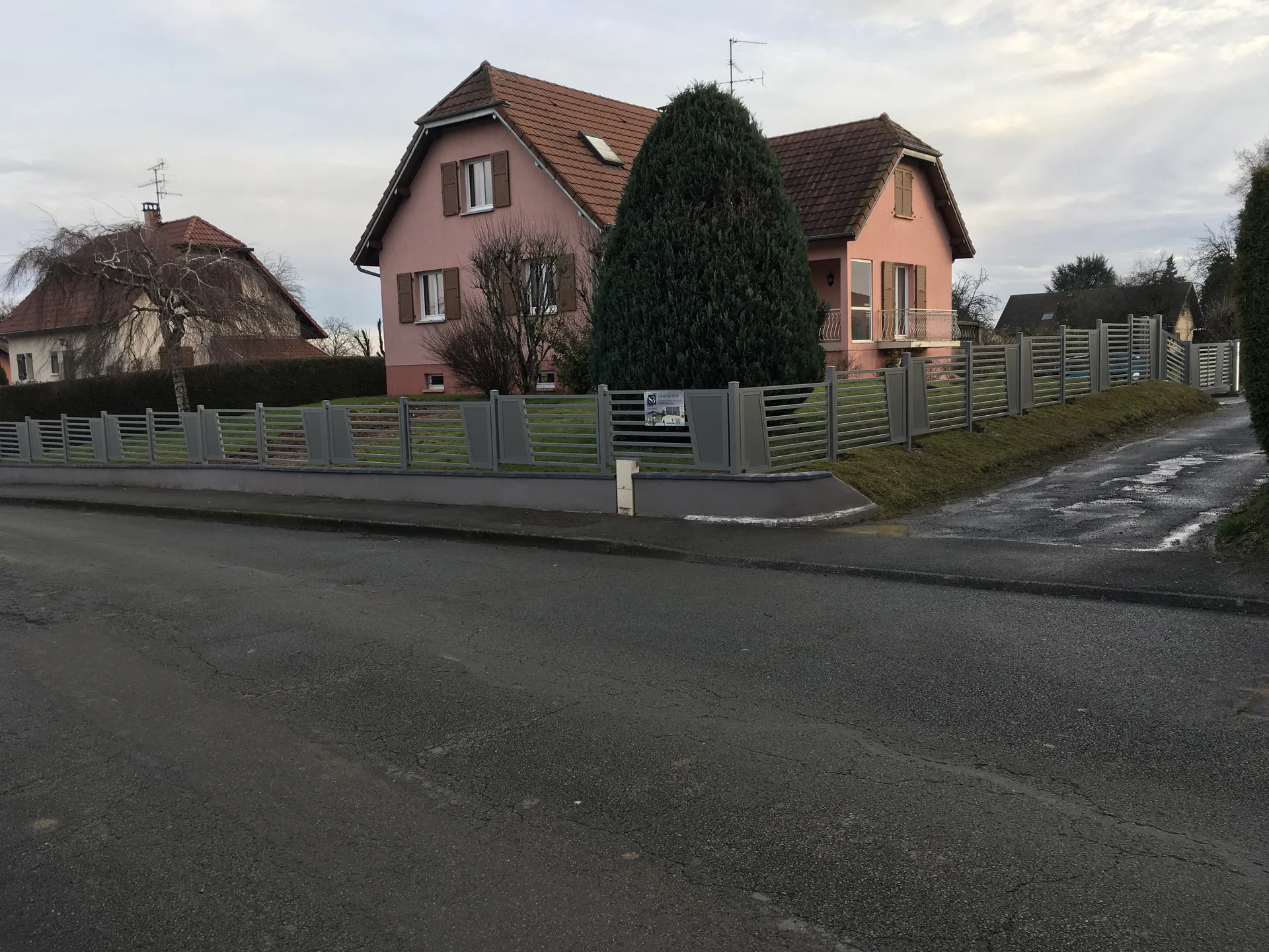 PORTAIL CITY  Auto-porté, VILLA Granit  5500 x1450 et  PORTILLON CITY ORIGIN 1 battant VILLA Granit Nature 1355 x1400  CLOTURES CITY VILLA