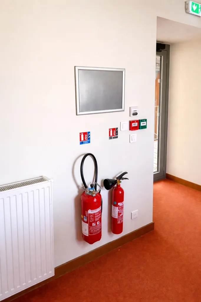 Déménagement et réinstallation des extincteurs pour la Communauté de communes de Serre-Ponçon dans Les Hautes Alpes. – Installation et vérification complètes