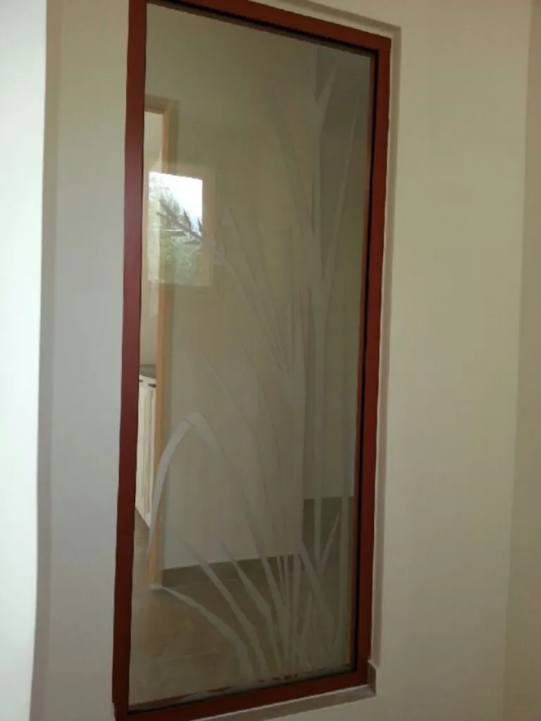 Décoration sur verre sur mesure pour particuliers à Eguilles