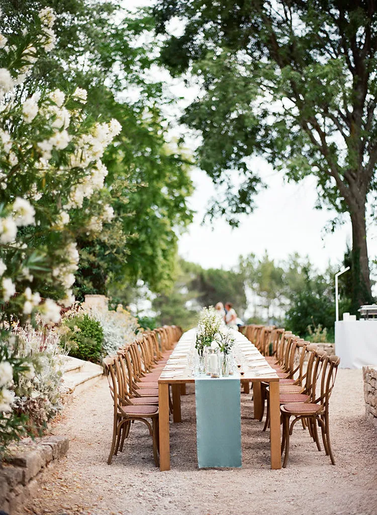 Consulter notre portfolio de décoration florale de mariage en Provence