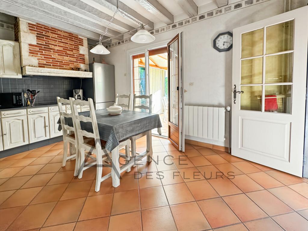 A vendre, charmante maison traditionnelle et lumineuse de 100 m² située à Oissel