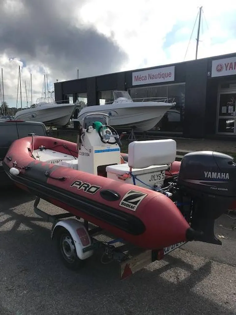 Achat semi rigide d'occasion Bretagne