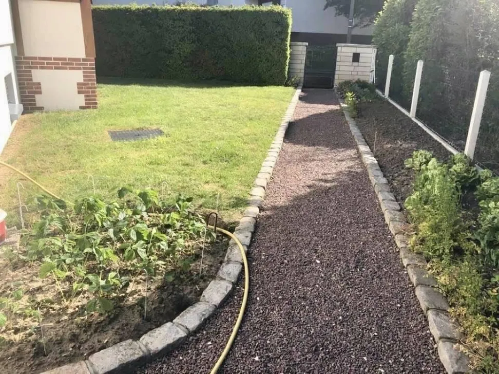 A acheter, SUPERBE plain-pied de 110m² avec sous sol sur un terrain de 600m² sur la commune de Caudebec les elbeuf 76320