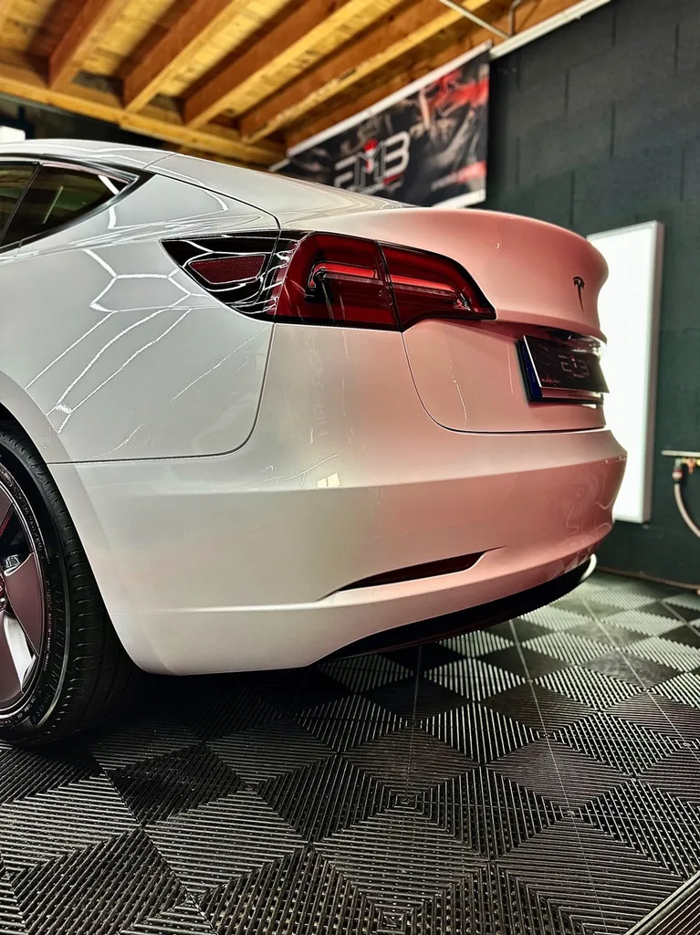 film de protection carrosserie PPF Lyon anti rayures tesla model 3 