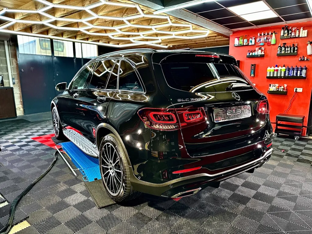 Rénovation carrosserie traitement céramique Mercedes GLC