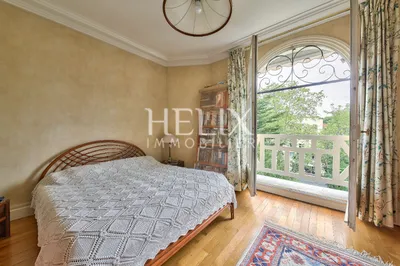 Appartement 5 pièces de 127 M² avec balcon