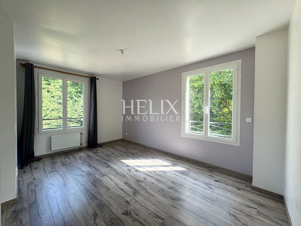 Grande maison à louer à Fourqueux 9 pièces 219 m2, proche lycée international