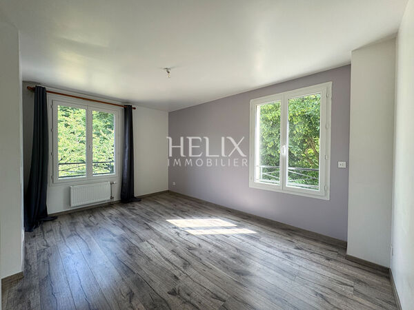 Grande maison à louer à Fourqueux 9 pièces 219 m2, proche lycée international