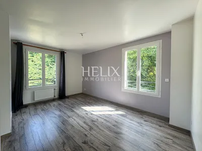 Grande maison à louer à Fourqueux 9 pièces 219 m2, proche lycée international