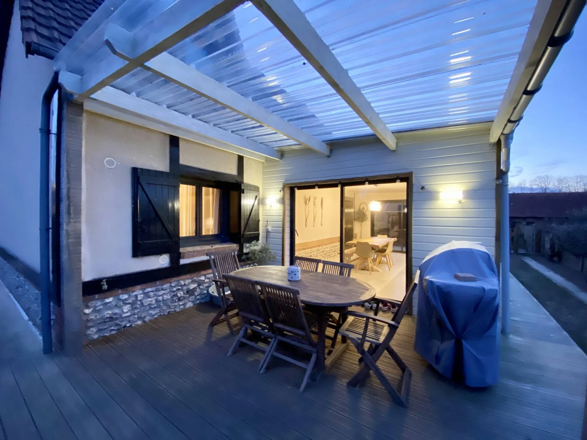 A vendre maison de caractère sans travaux sur son terrain de 700m²