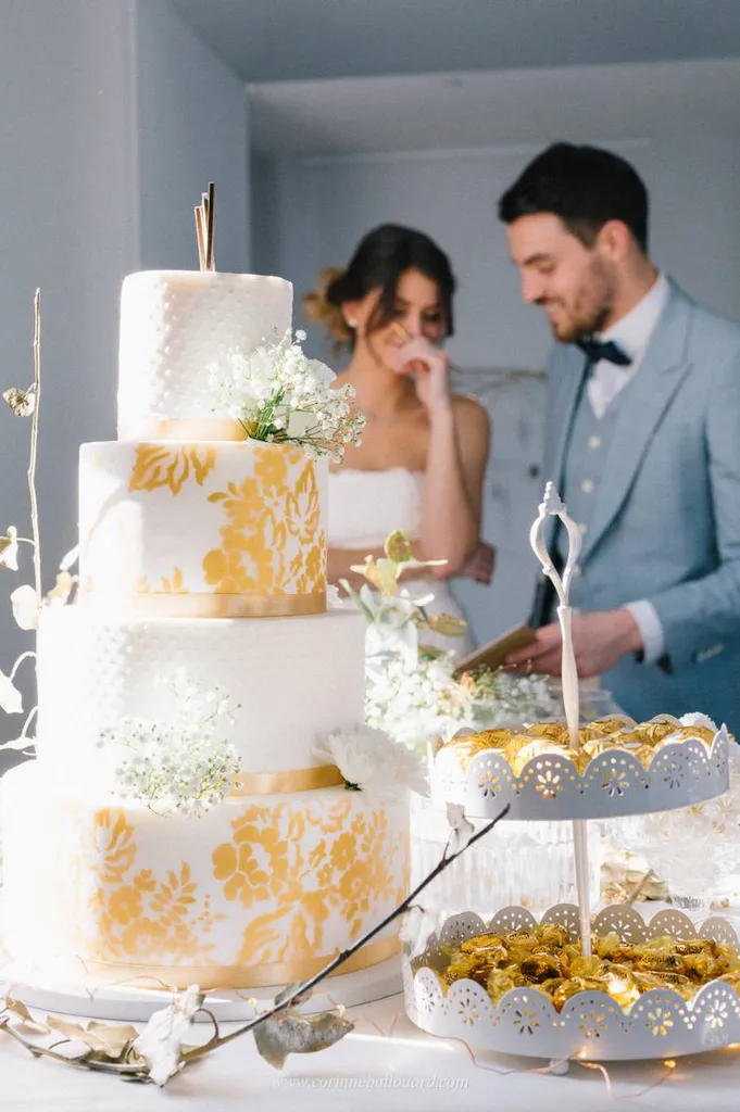 Wedding cake Bordeaux