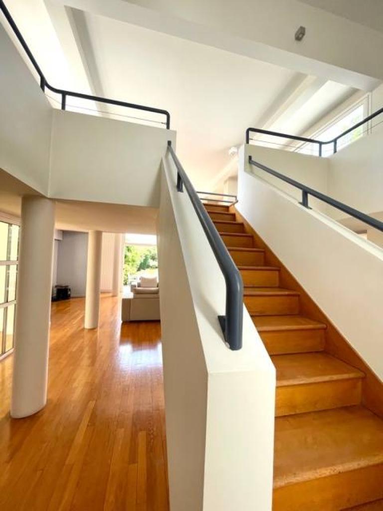 Vendue Maison d'architecte Bordeaux Caudéran  Avec terrain arboré et piscine