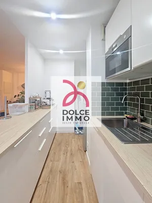 location meublée disponible rapidement pour loger étudiant en médecine, commerce international