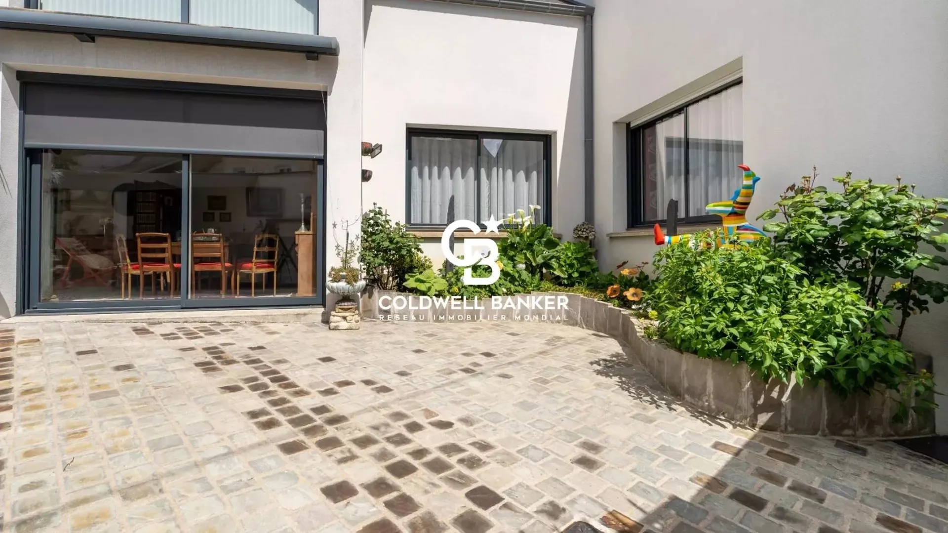 maison avec cour à vendre dans le quartier croix de pierre jardin des plantes