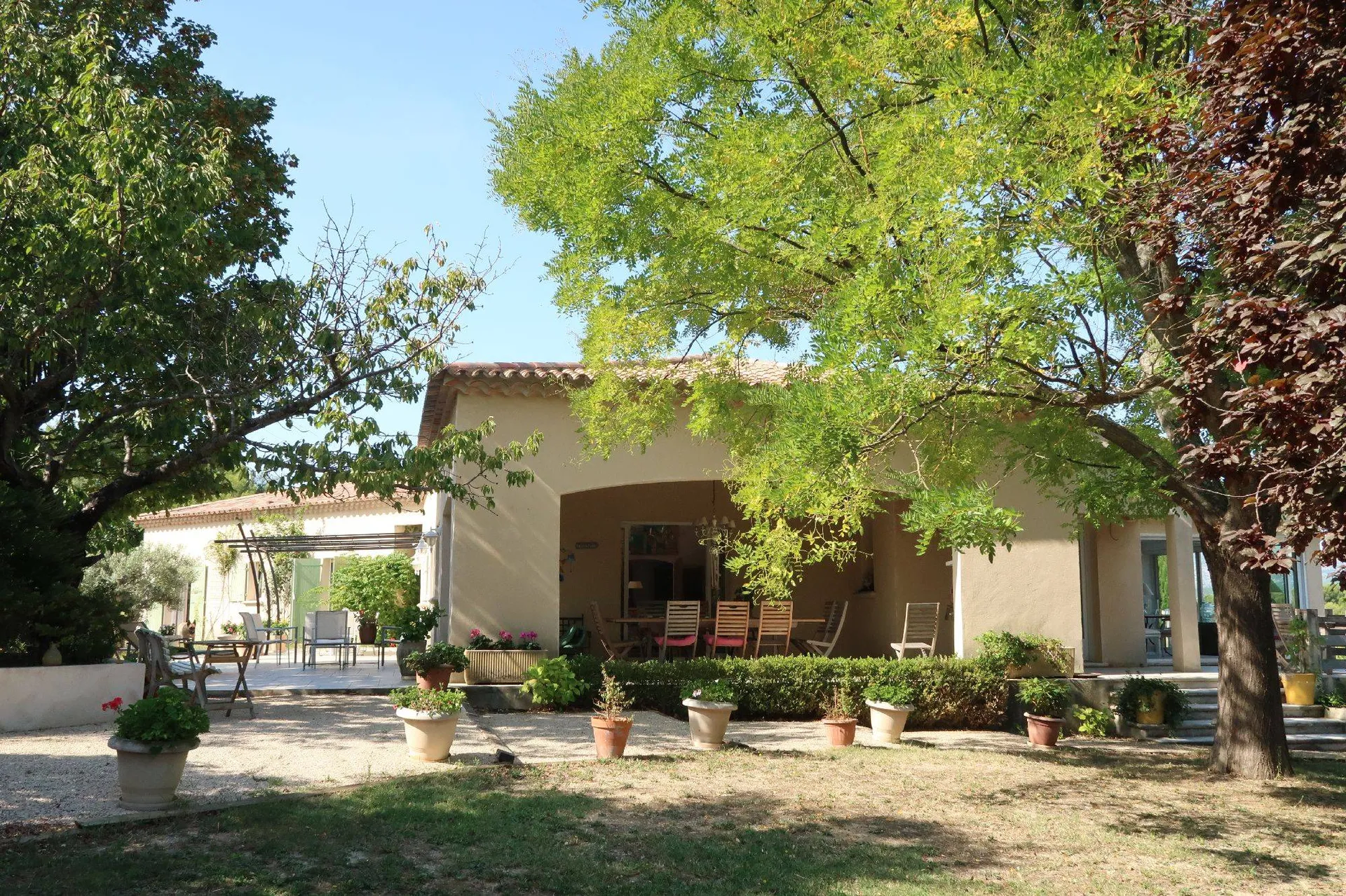 Cassis vente maison 5 chambres et piscine