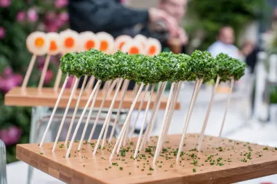 Une agence de wedding planner pour une organisation de mariage et cérémonie en plein air dans un manoir dans l'Essonne