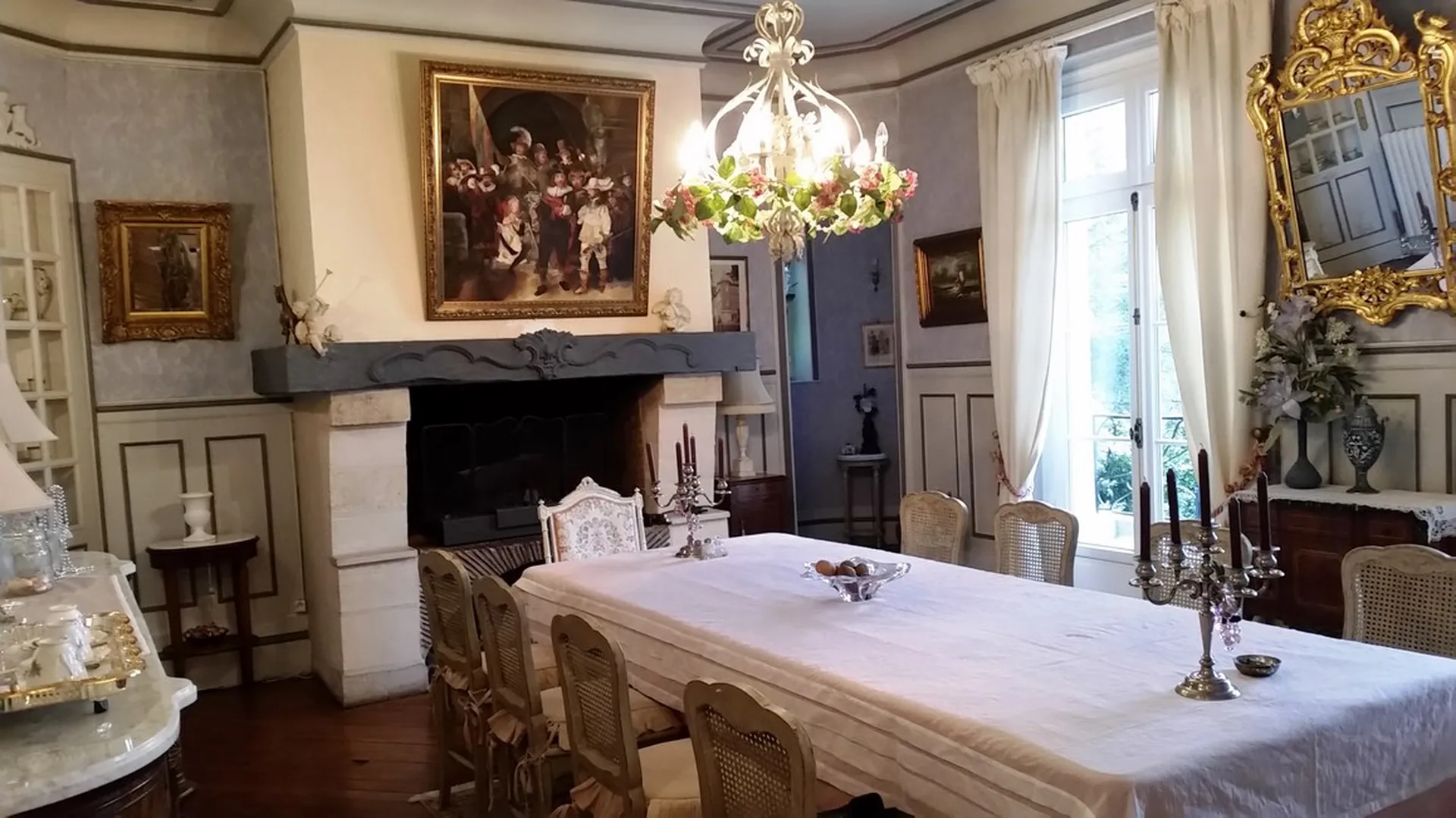 L'Agence Terres et Demeures de Normandie vous invite dans les départements du Calvados 14 et de l'Eure 27 pour ses propriétés luxueuses